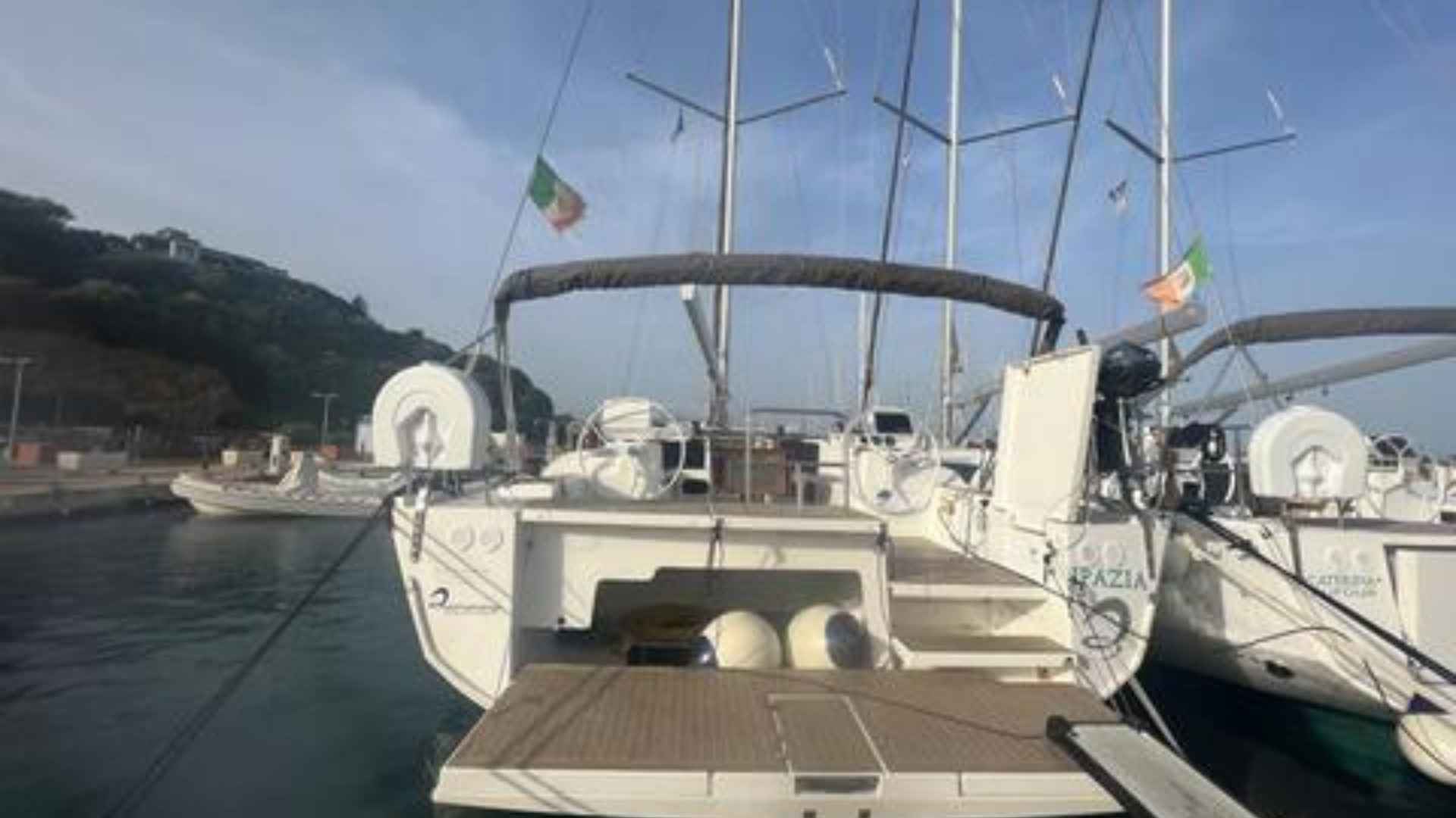 Dufour 56 Exclusive for sale 2018